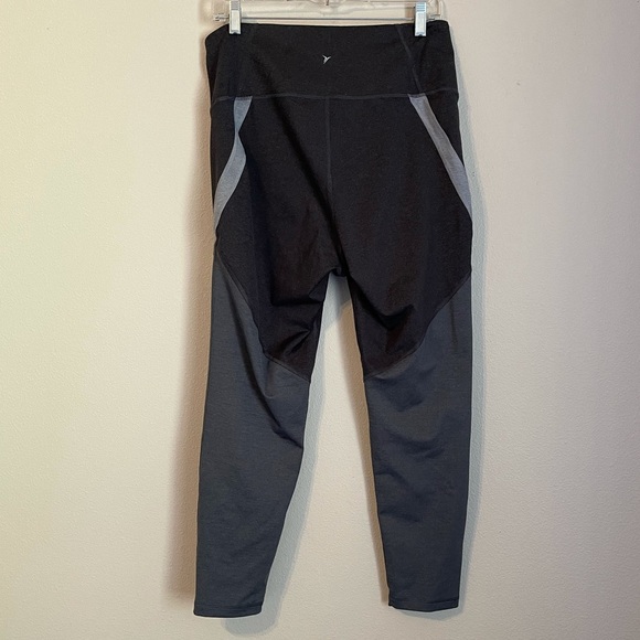 Women’s Old Navy Active Leggings Size XL - Picture 3 of 4